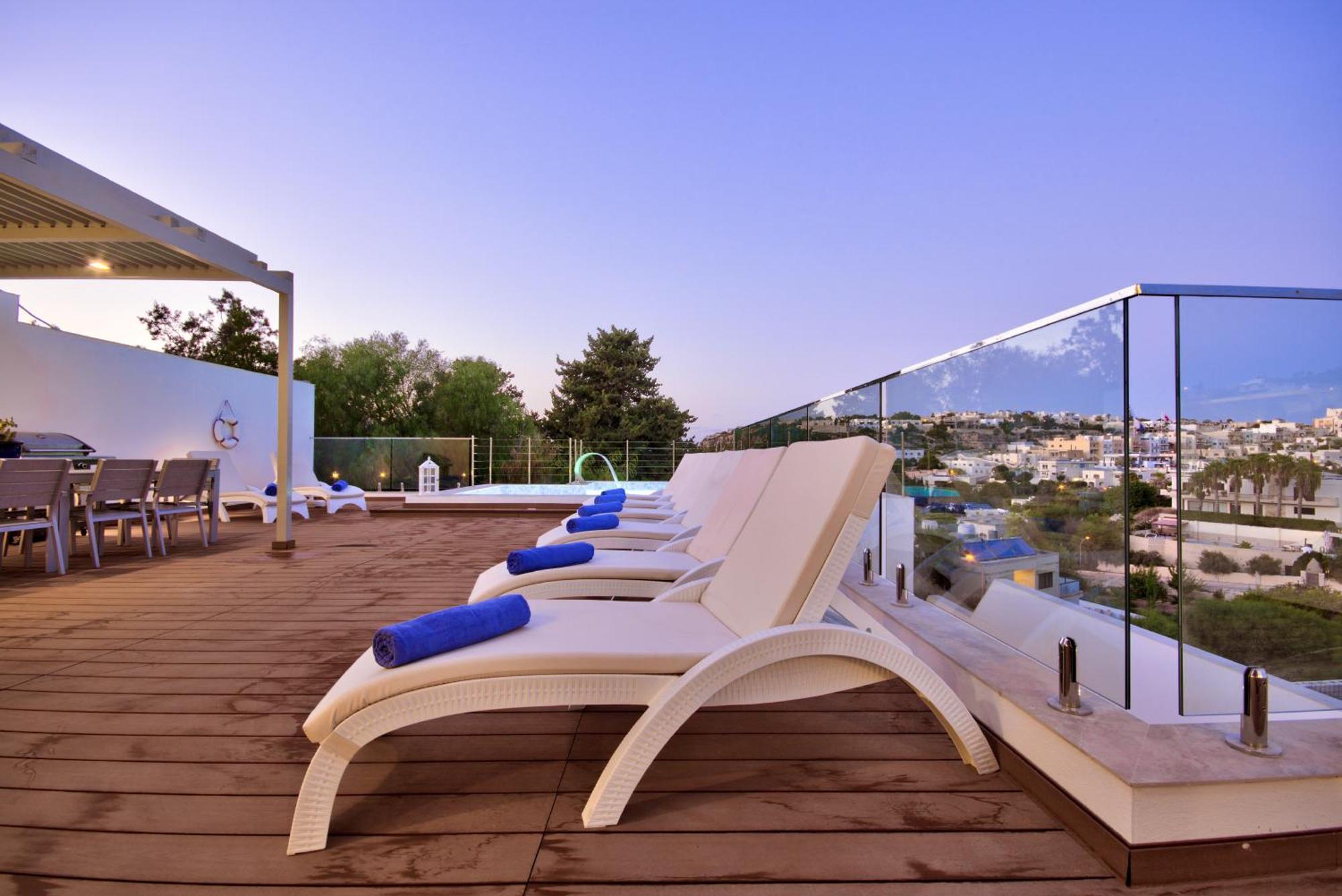 Maltese Luxury Villas - Sunset Infinity Pools, Indoor Heated Pools And More! Mellieha Exterior photo