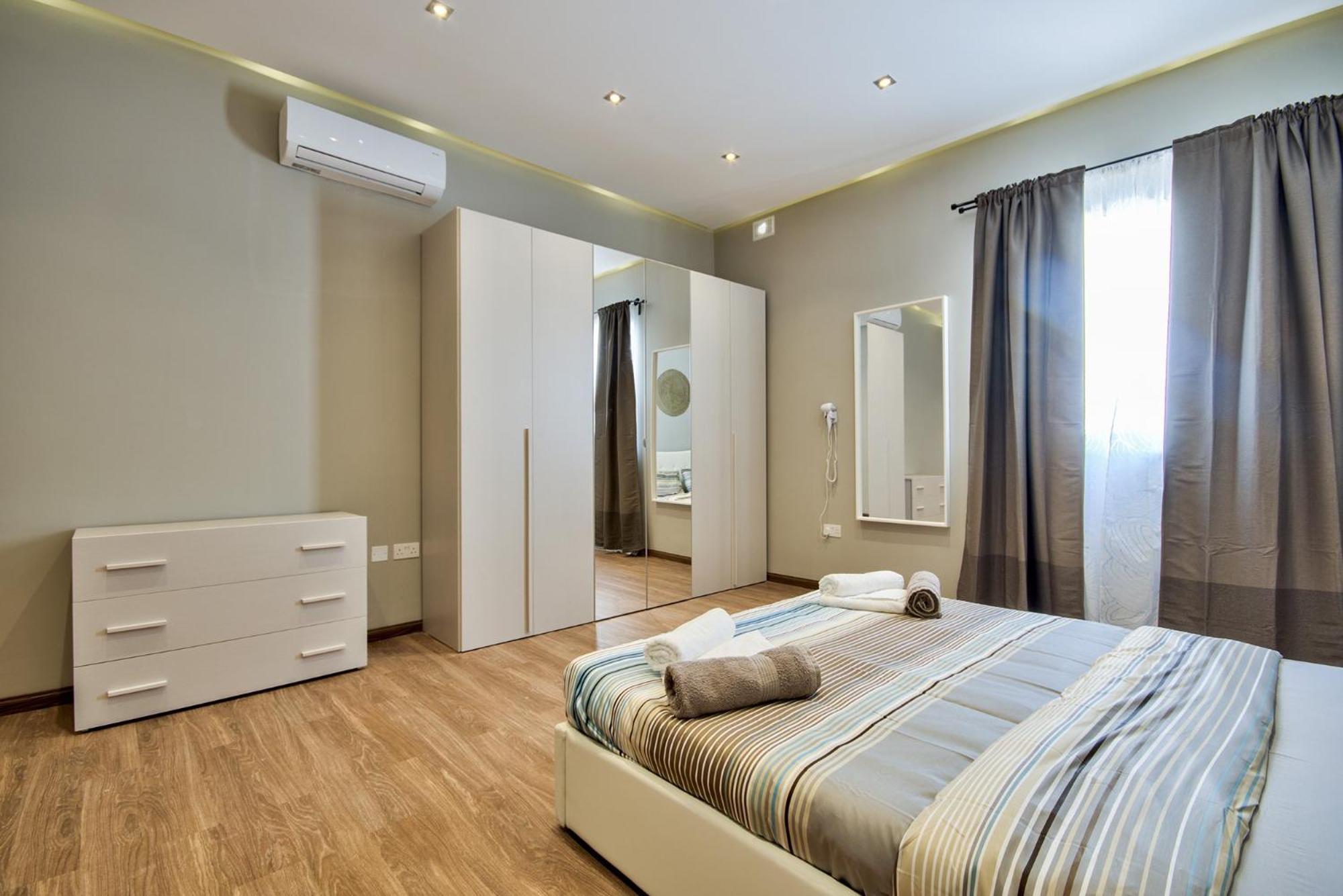 Maltese Luxury Villas - Sunset Infinity Pools, Indoor Heated Pools And More! Mellieha Exterior photo